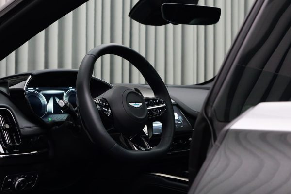 09e711a4-d9fd-4da4-9930-4fee6a26ddae