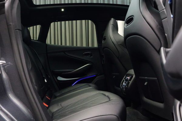 843b361d-b1ba-49ee-8009-21cfc24a1356