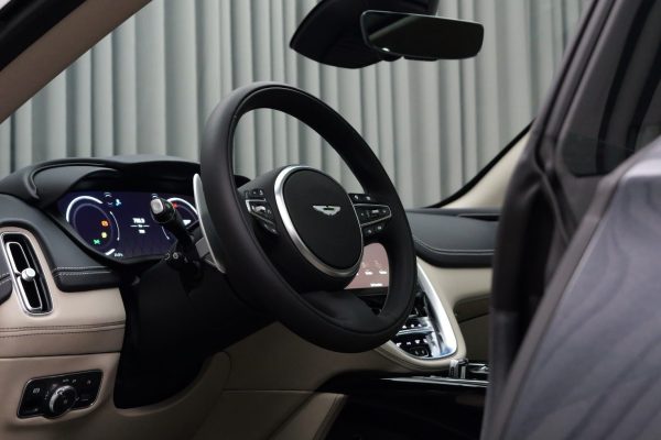 acaf093f-cc08-4e78-b0bb-a68a0c1e0a8f