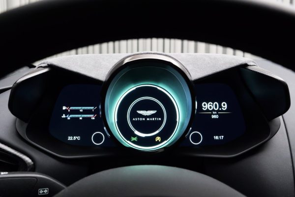 ad950d96-4f43-4775-9f15-97c161a205b0-1