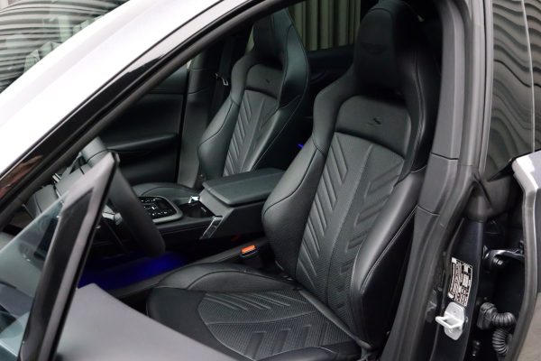 b6bced50-b3df-4e98-a4ff-62a83c5c13f8